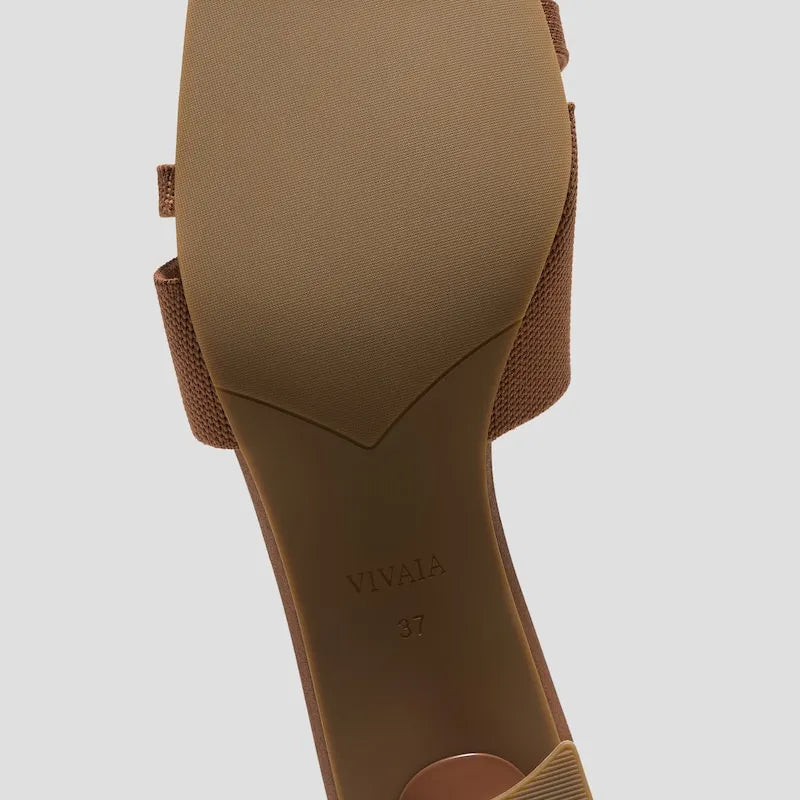 Square-Toe Toe Ring Sandals (Jayna)