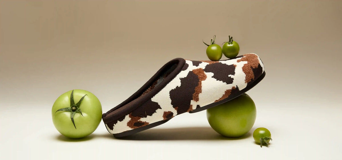 Round-Toe Clog Mules (Buna)