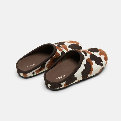 Round-Toe Clog Mules (Buna)