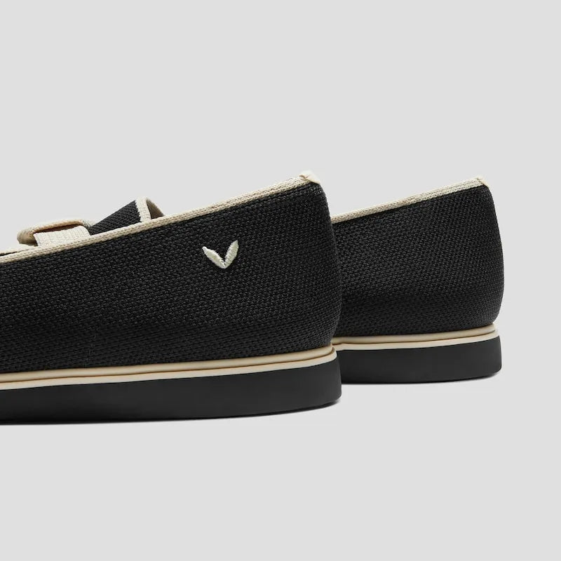 Water-Repellent Pointed-Toe Bow Loafers (Valentina）