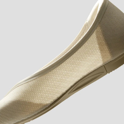 Pointed-Toe Dual-Cushion City Flats (Ecostitch️ Flat Pro)