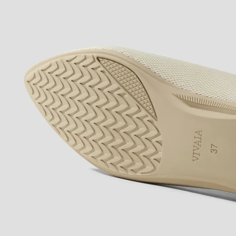 Pointed-Toe Dual-Cushion City Flats (Ecostitch️ Flat Pro)