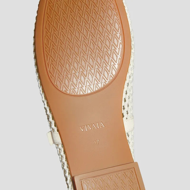 Almond-toe Mary Janes (Nelly)