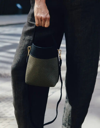 The Bucket Tote (Farreh)
