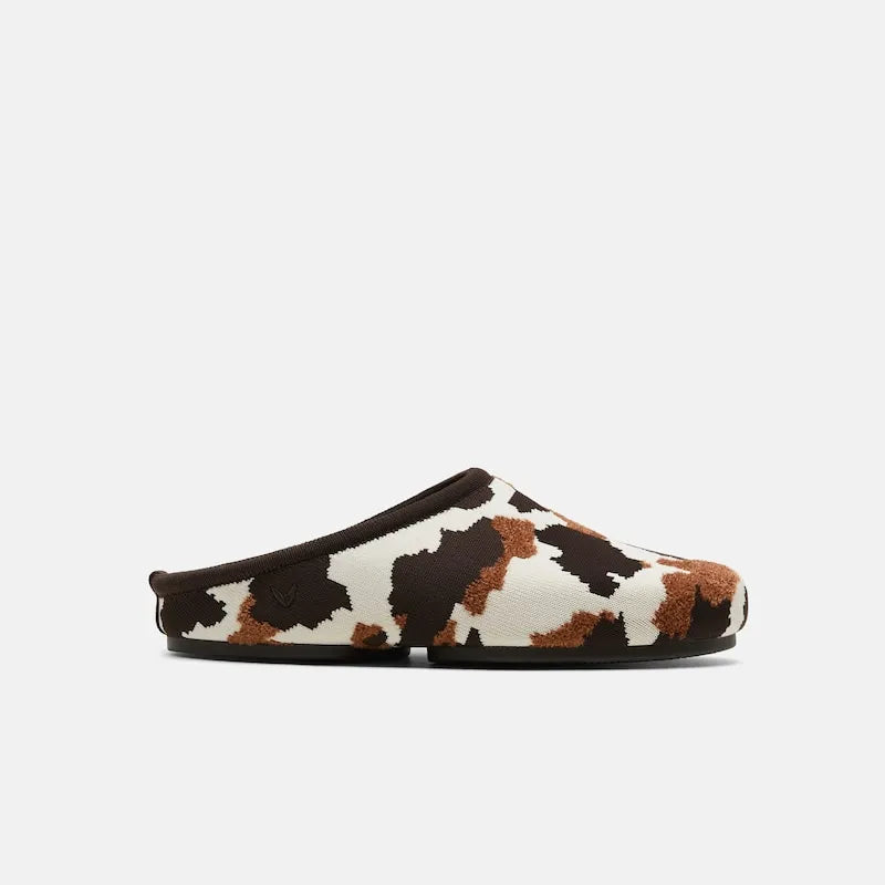 Round-Toe Clog Mules (Buna)