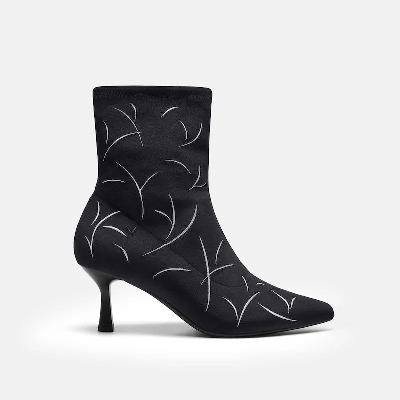 Limited Edition | Pointed-Toe Velvet Ankle Heel Boots (Errai)