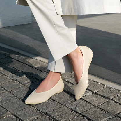 Pointed-Toe Dual-Cushion City Flats (Ecostitch️ Flat Pro)