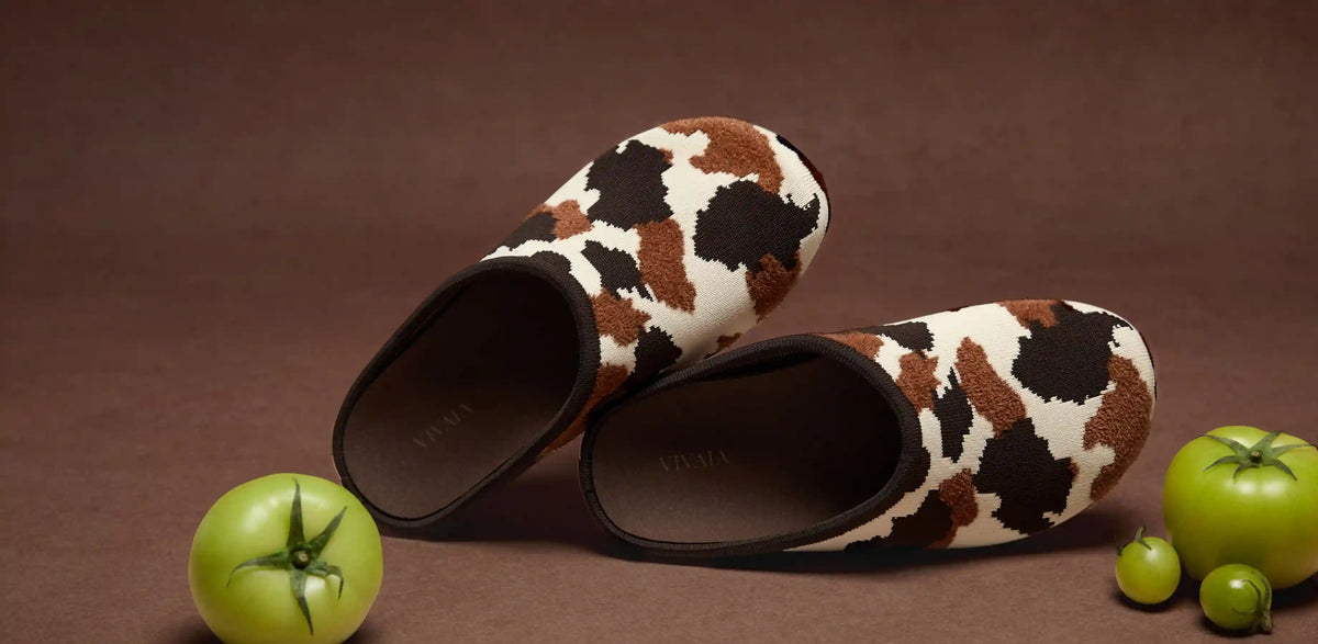 Round-Toe Clog Mules (Buna)