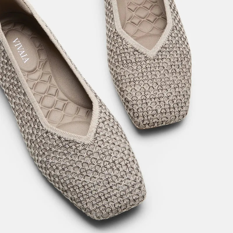 Square-Toe Margot V-Cut Flats (Margot 3.0)