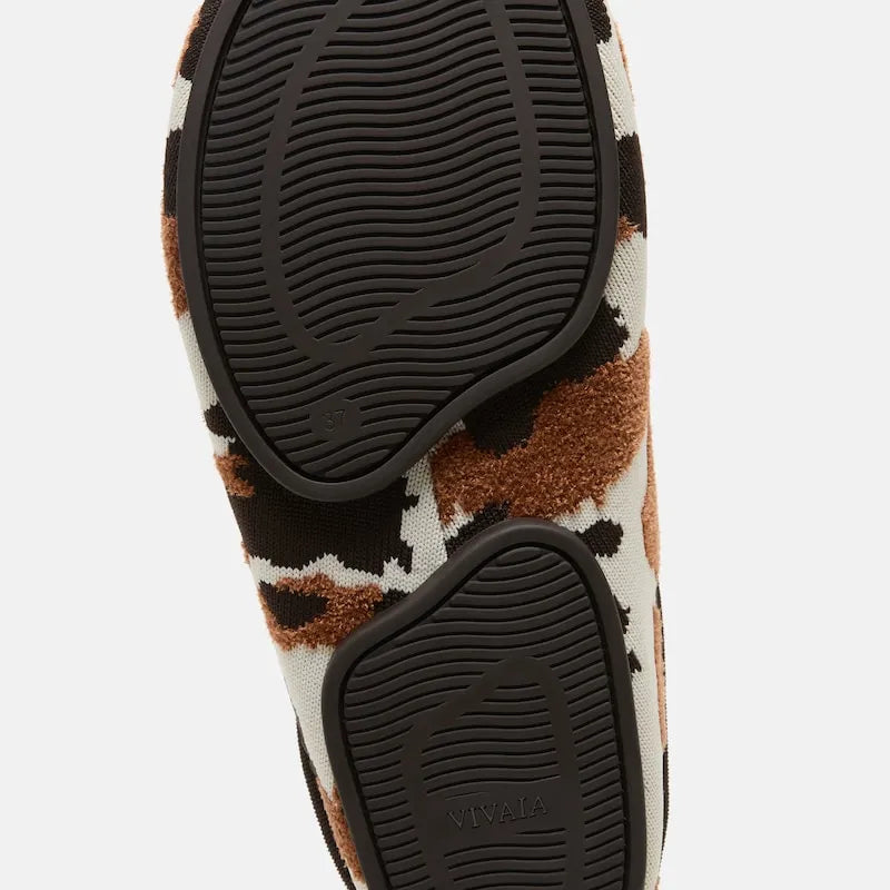 Round-Toe Clog Mules (Buna)